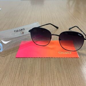 Quay Jazabell Black/Fade